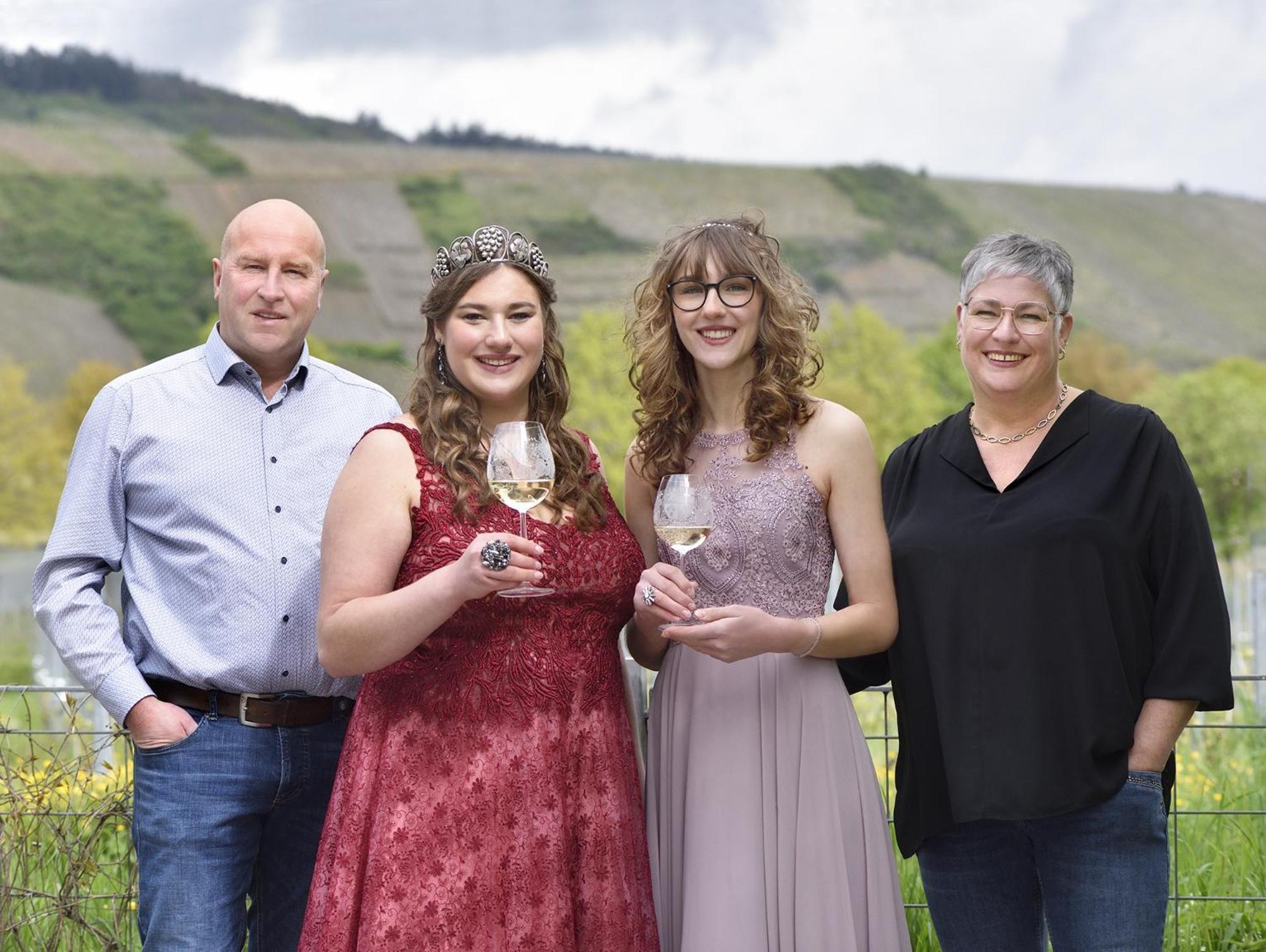 Готель Weingut Weich Riol Екстер'єр фото